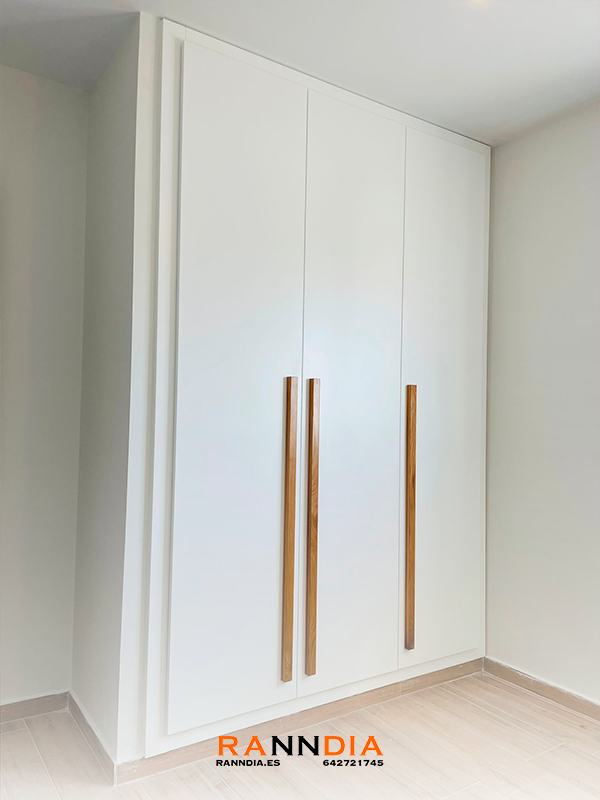 Armario a medida 14 en Torre del Mar