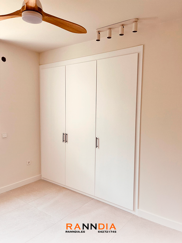 Armario a medida 16 en Torre del Mar